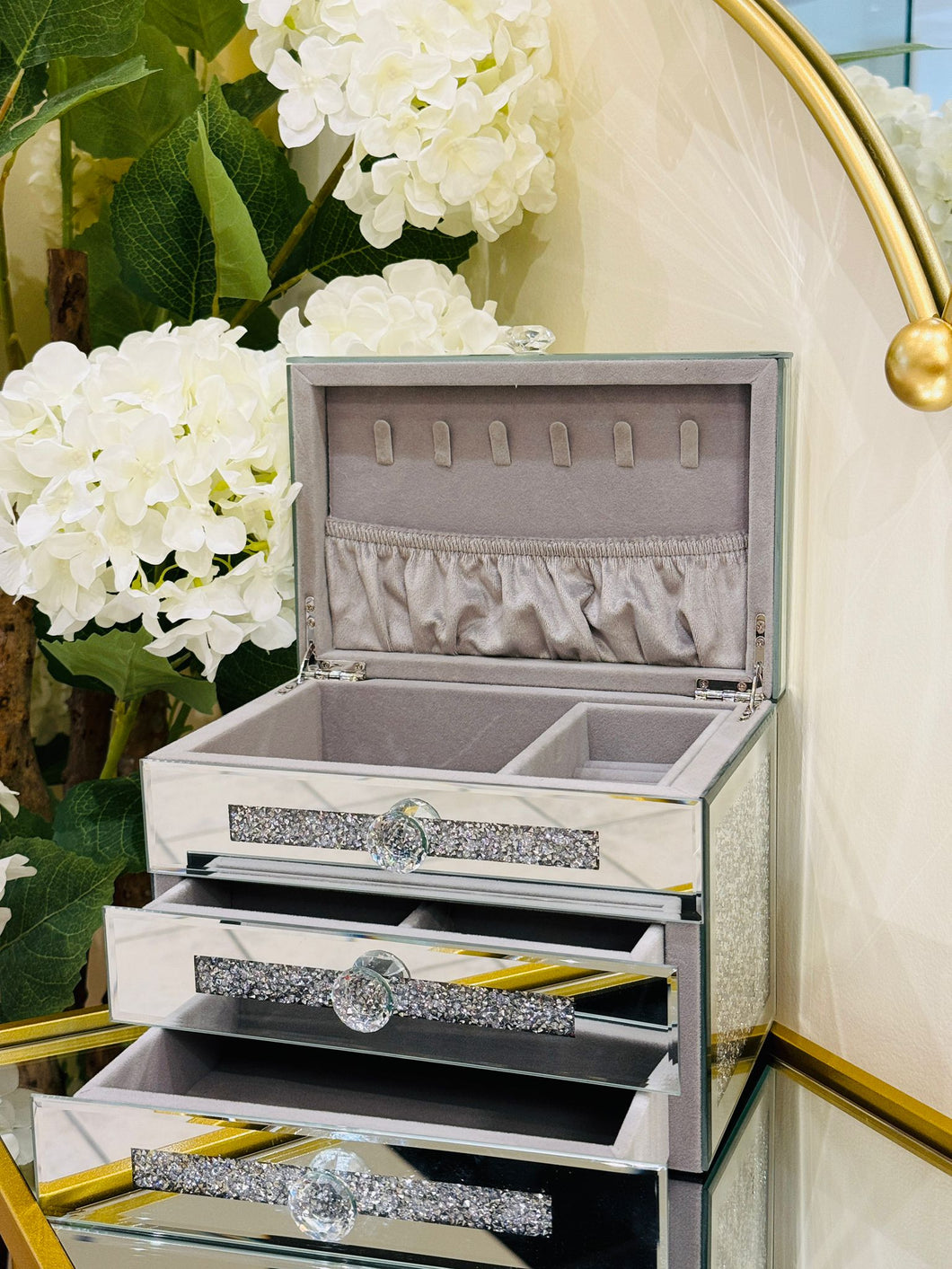 Jewelry Box Fashion Beauty Suitcase Accessory Mirrored Glass Storage Box Cases Portable in Silver with Crushed Crystals