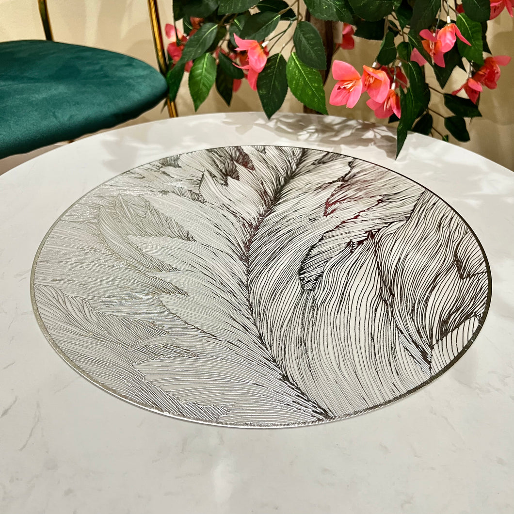 Placemats in Silver Round Dining Table Mats with Special Layer Underneath Preventing Spills and Messes, Leaf Design Placemats for Dining Table Wedding Parties Accent Centrepiece