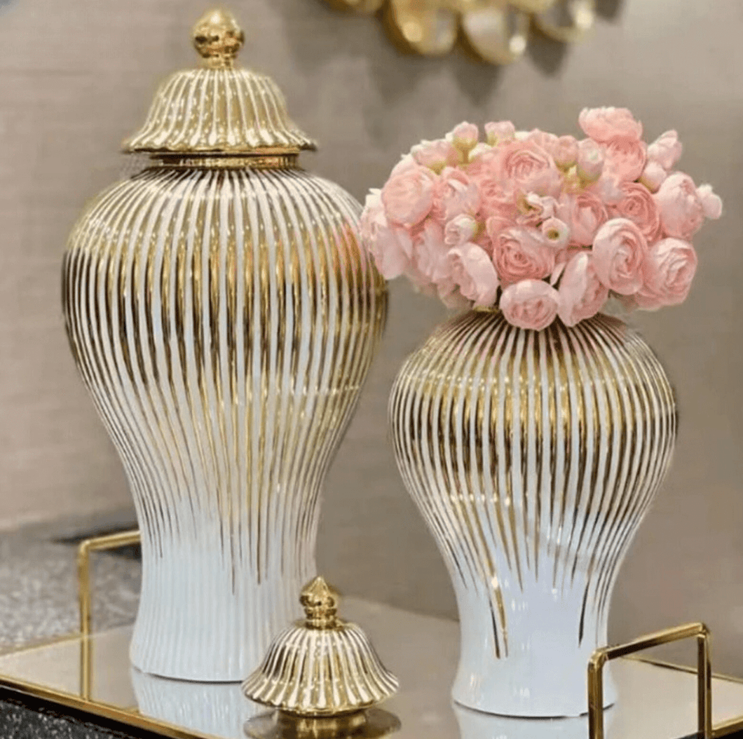 Ginger Jar Large with Lid in Gold and White Ceramic for Living Room or Kitchen Decoration (ONE PIECE INCLUDED)
