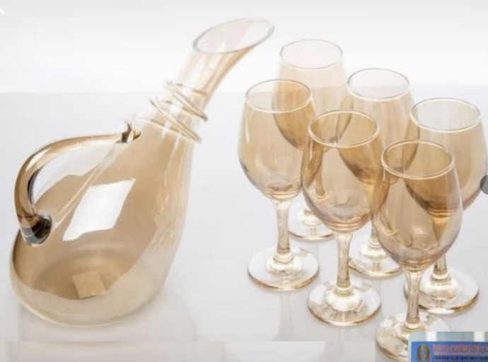 Crystal Glass Gold Juice Decanter, 7-piece Set Juice Drink Glass Container with Crystal Glass Matching Classy Juice Cups