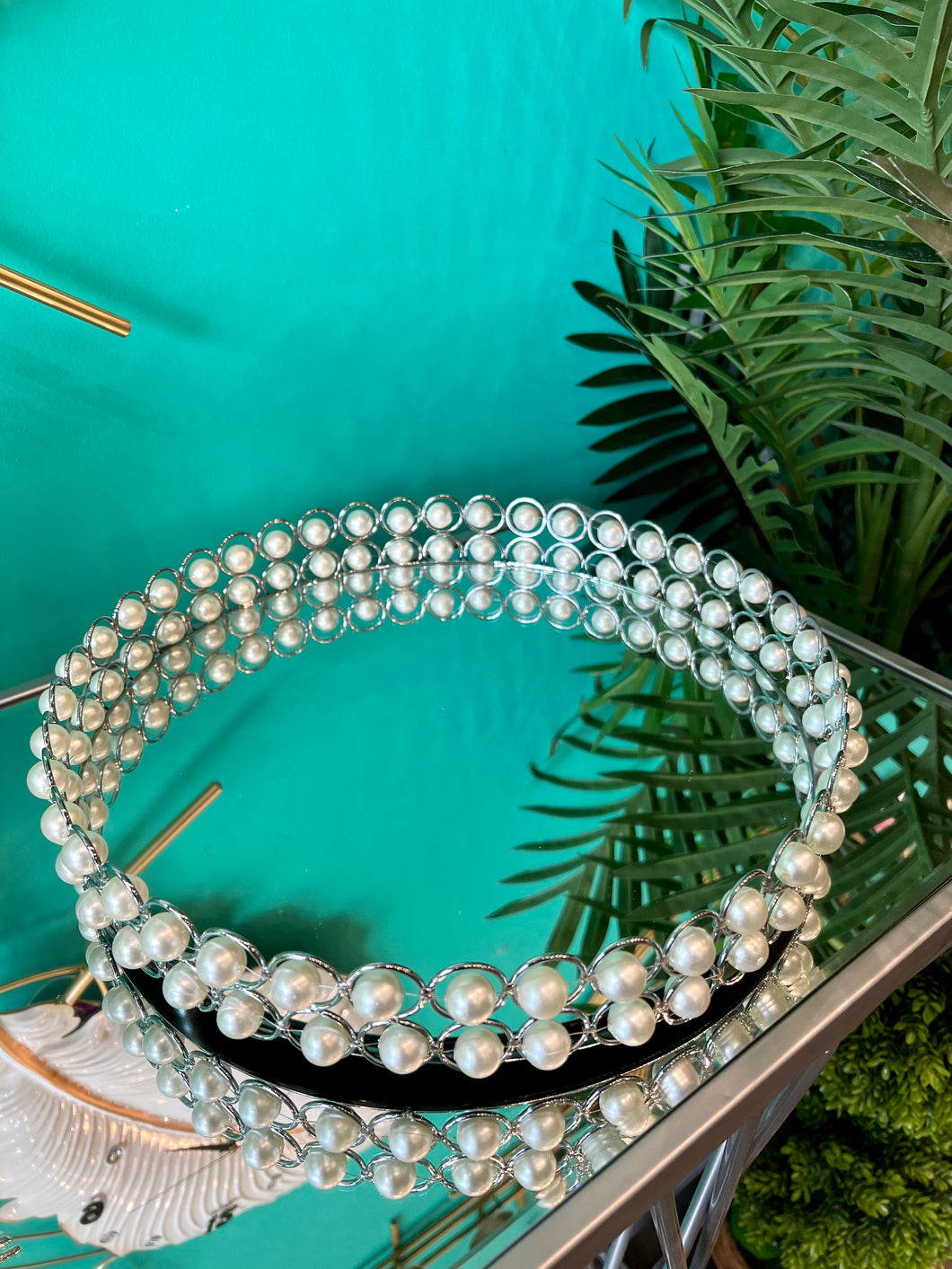 Tray Metal Circular Pearl in Gold/Silver with Mirrored Glass Base